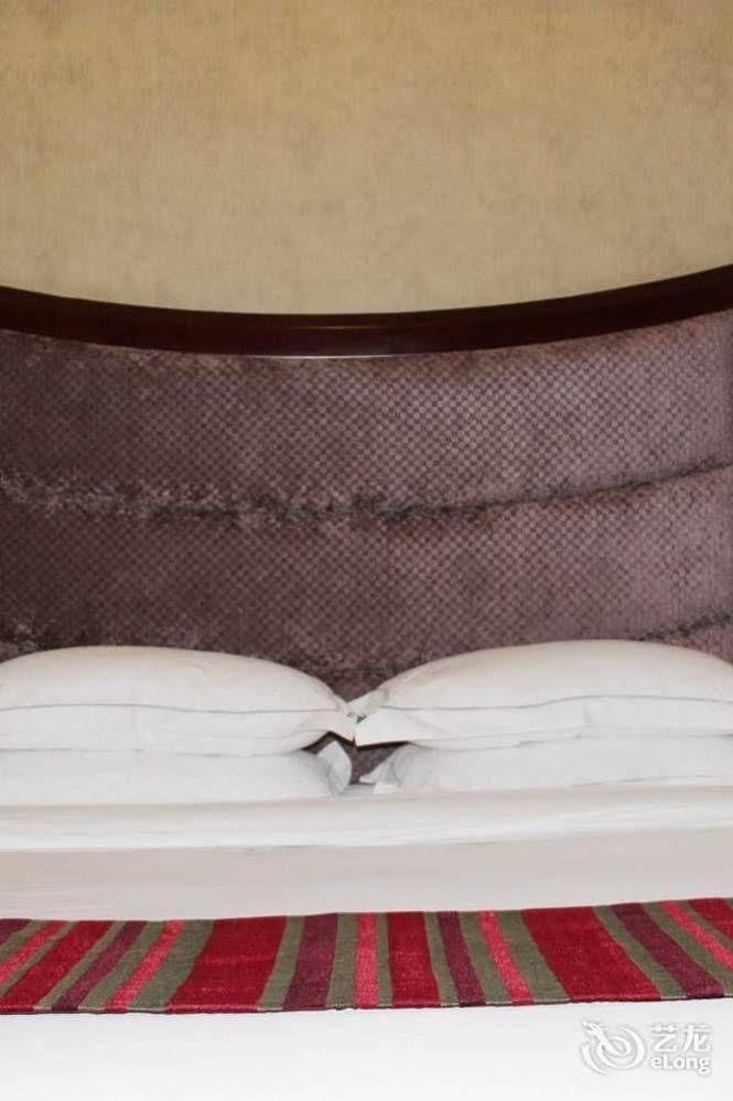 Leshan Celebrity Hotel Esterno foto